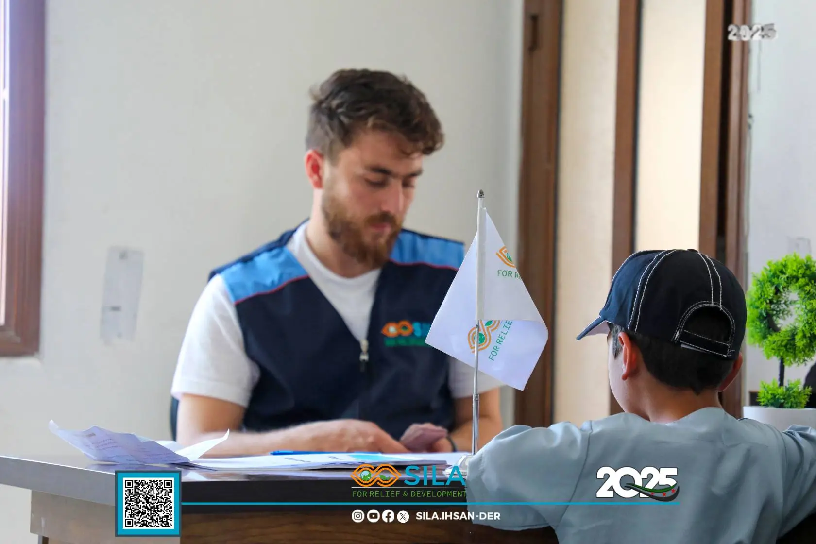 Distribution of sponsorships for orphaned children in Idlib